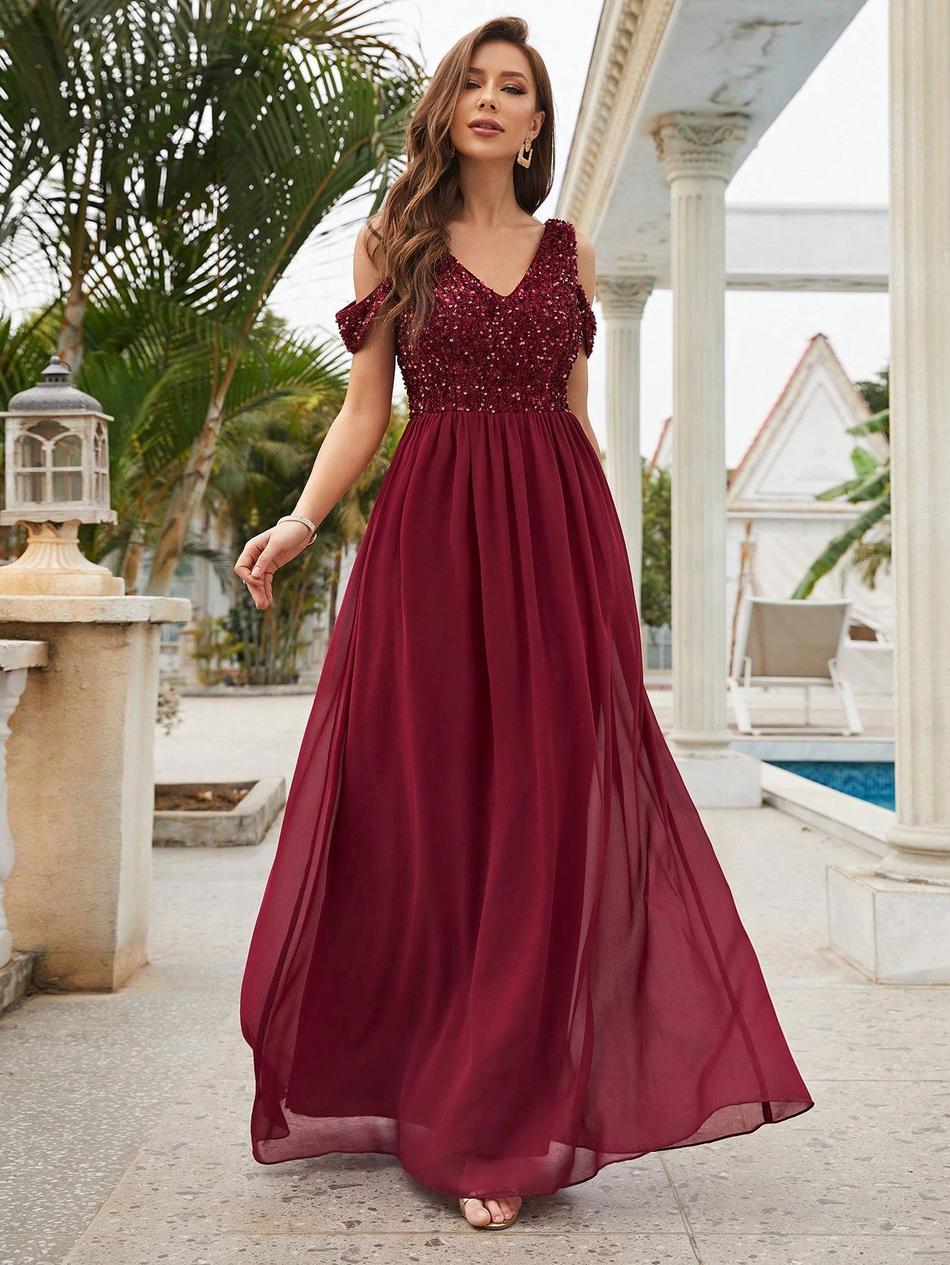 Formales Damenkleid mit Pailletten, Farben