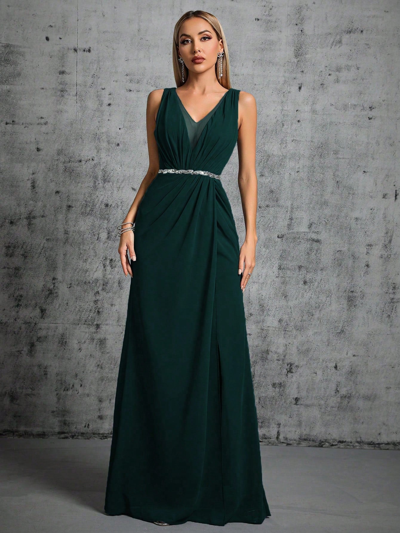 Formales Damenkleid mit Schlitz, Farben