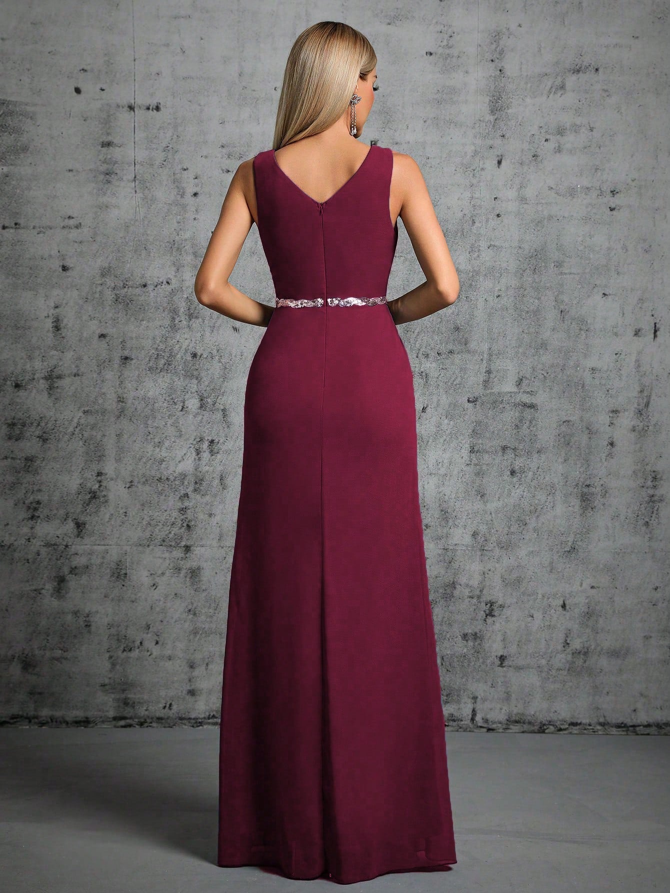 Formales Damenkleid mit Schlitz, Farben