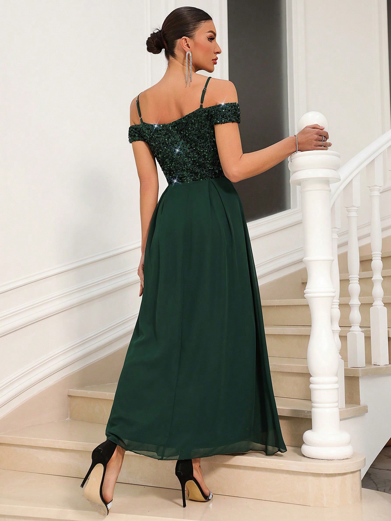 Damen-Abendkleid mit Pailletten, Farben