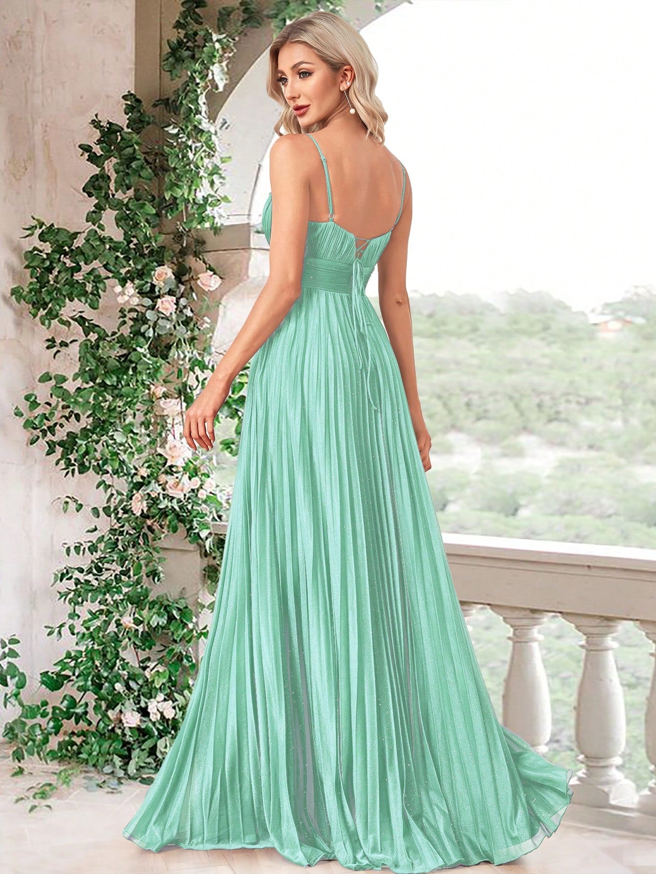 Damen-Abendkleid mit Falten, Farben