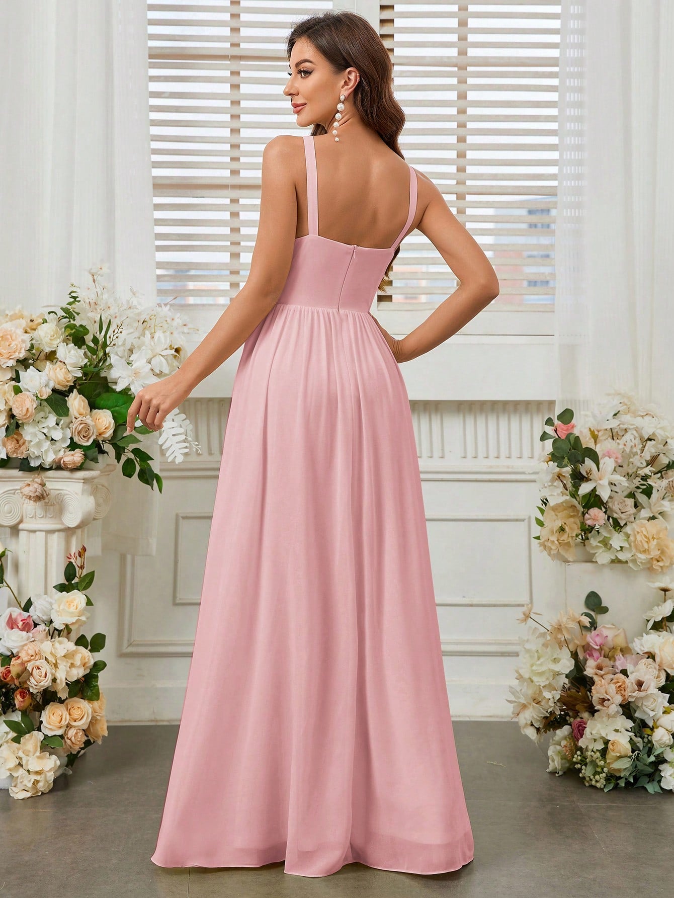 Formales Damenkleid mit Schlitz, Farben