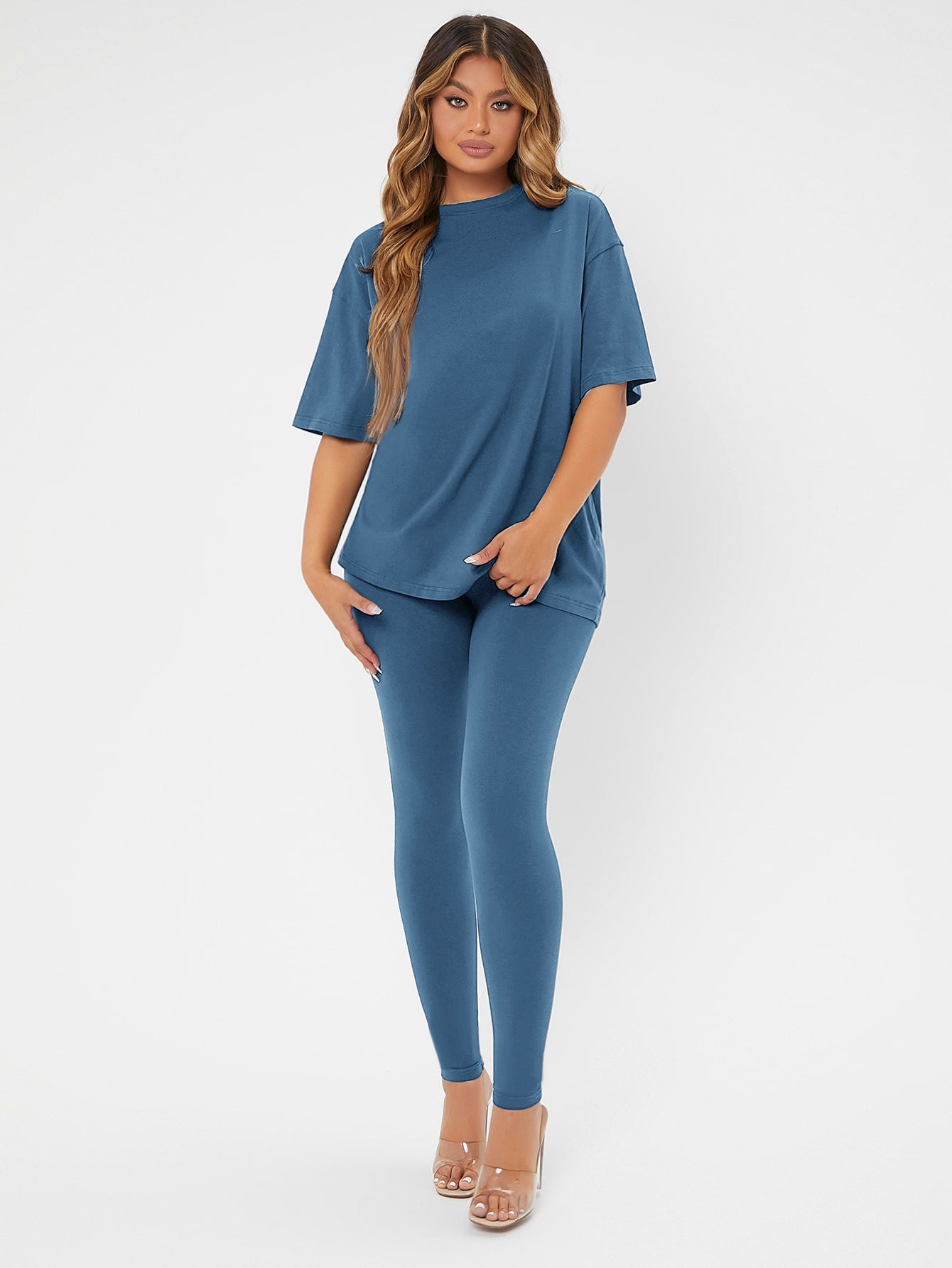 Sportset, Leggings und T-Shirt, Farben