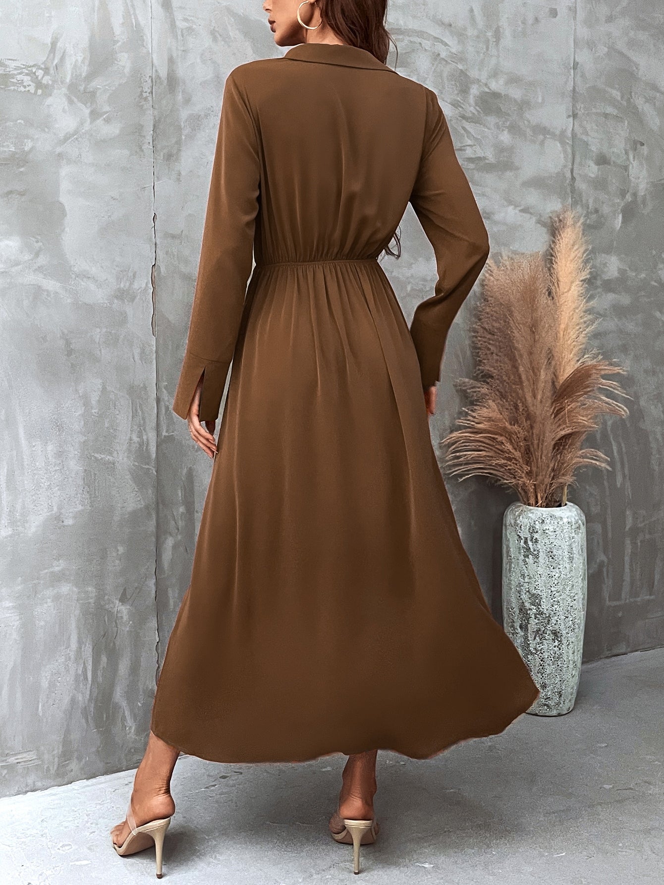 Wickelkleid für Damen mit Knöpfen