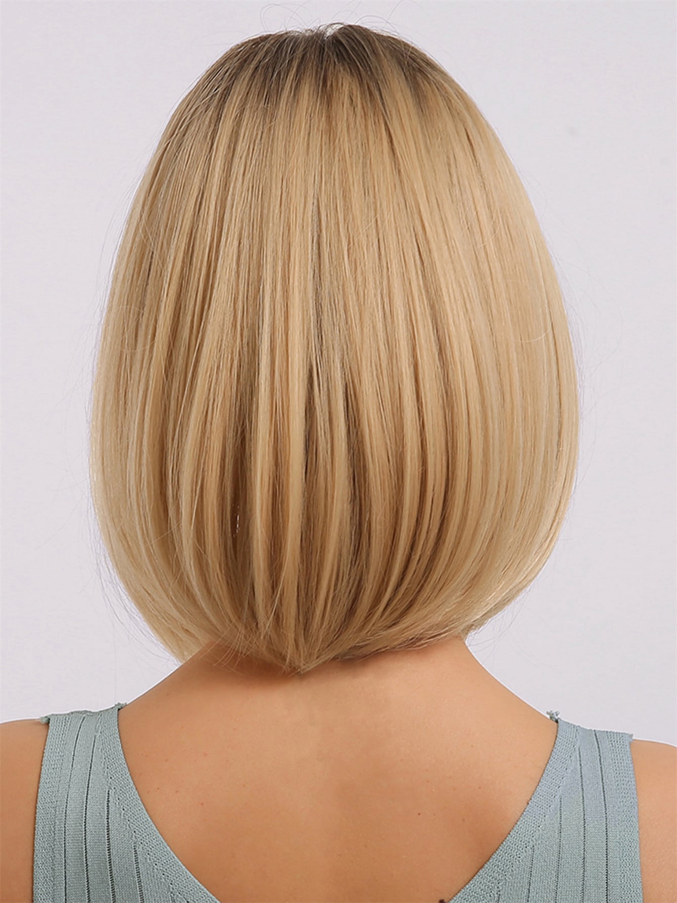 Blonde synthetische Bob-Perücke