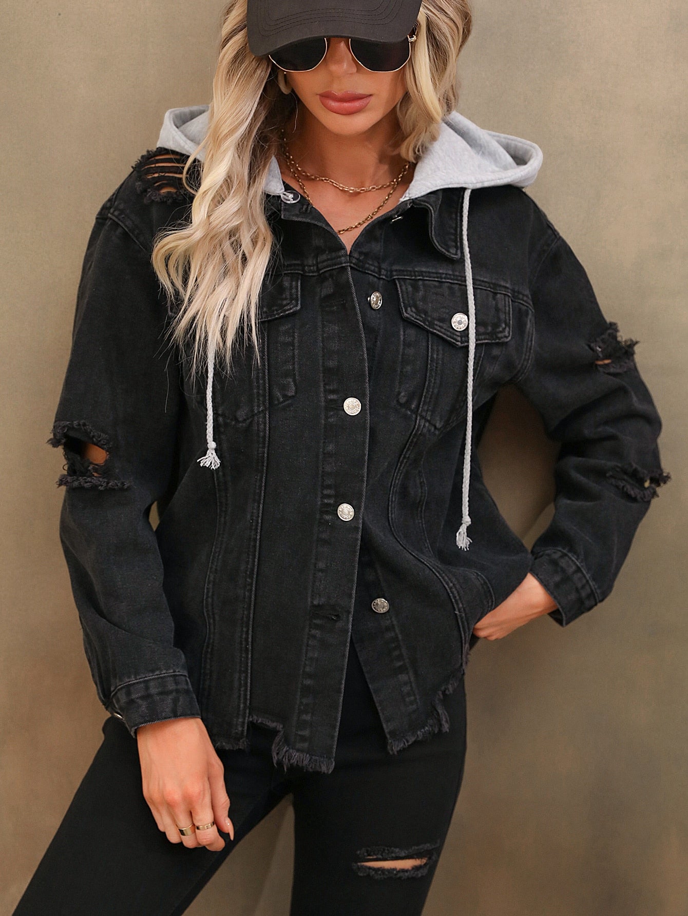 Jeansjacke mit Kapuze