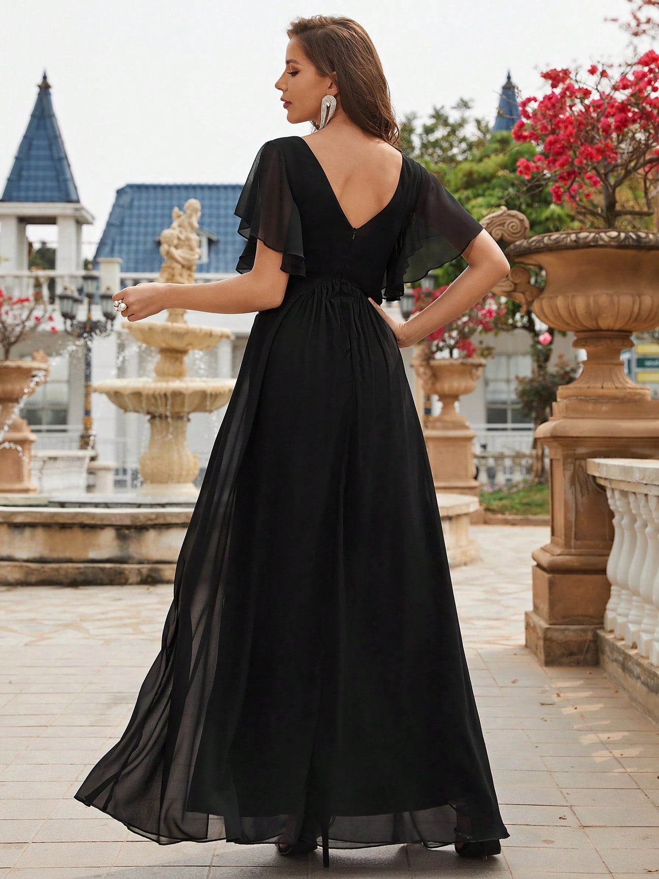 Formales Damenkleid mit Pailletten