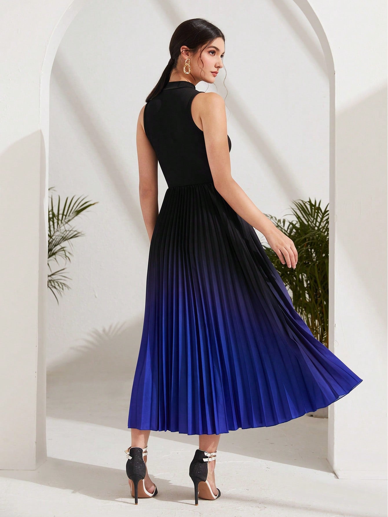 Damen-Abendkleid mit Falten, Farben