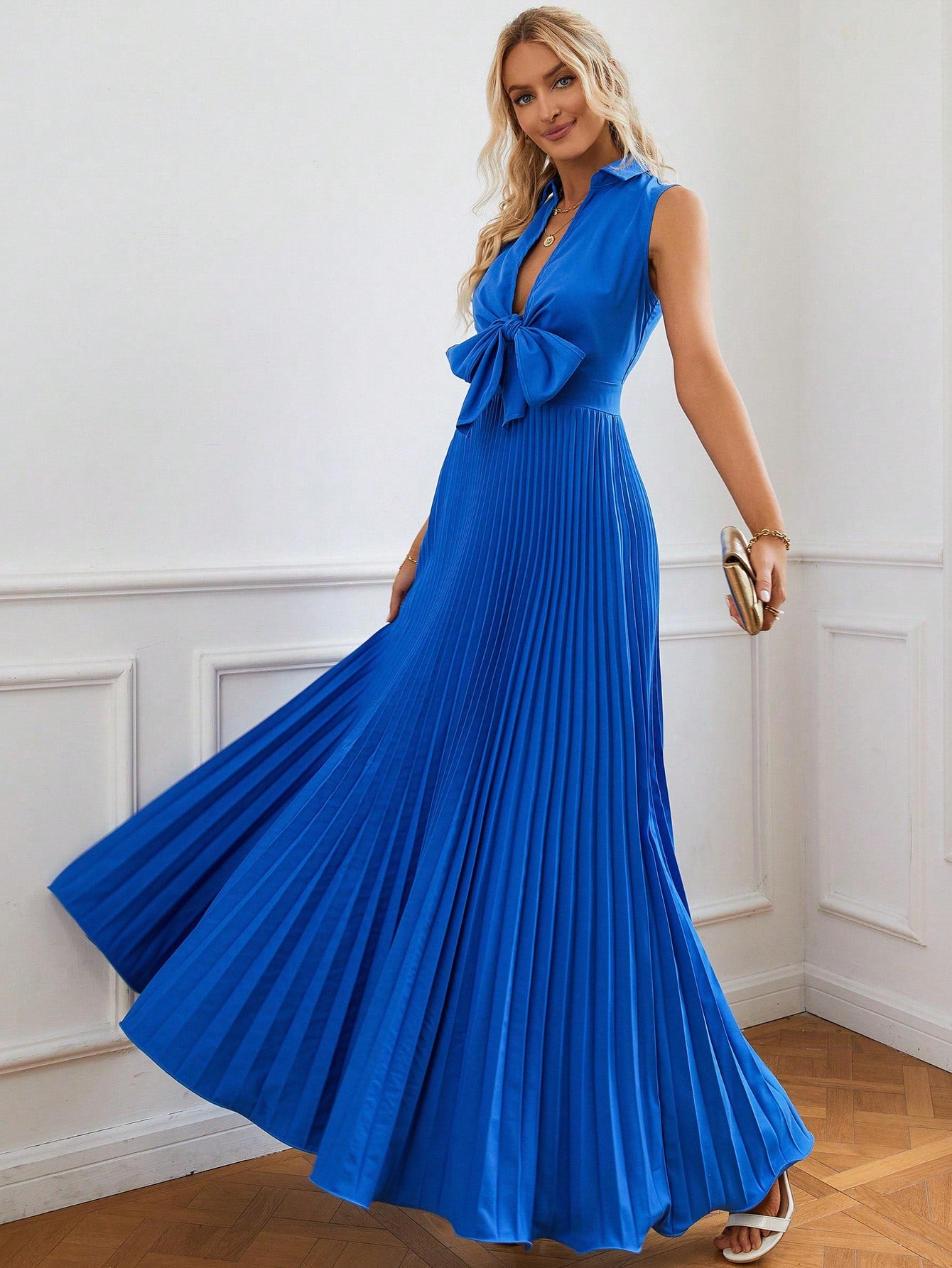 Damen-Abendkleid mit Falten