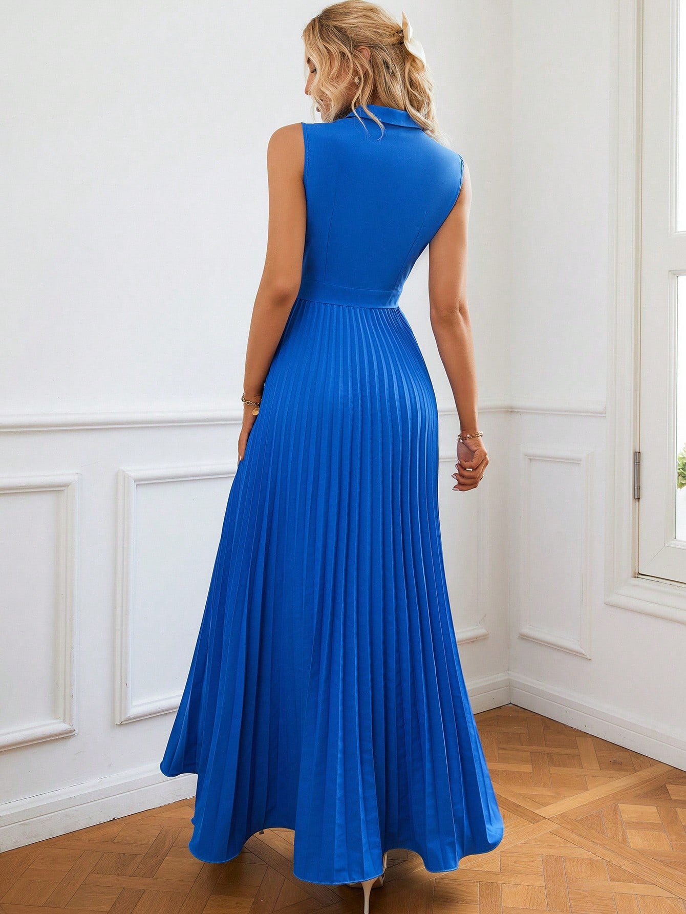 Damen-Abendkleid mit Falten