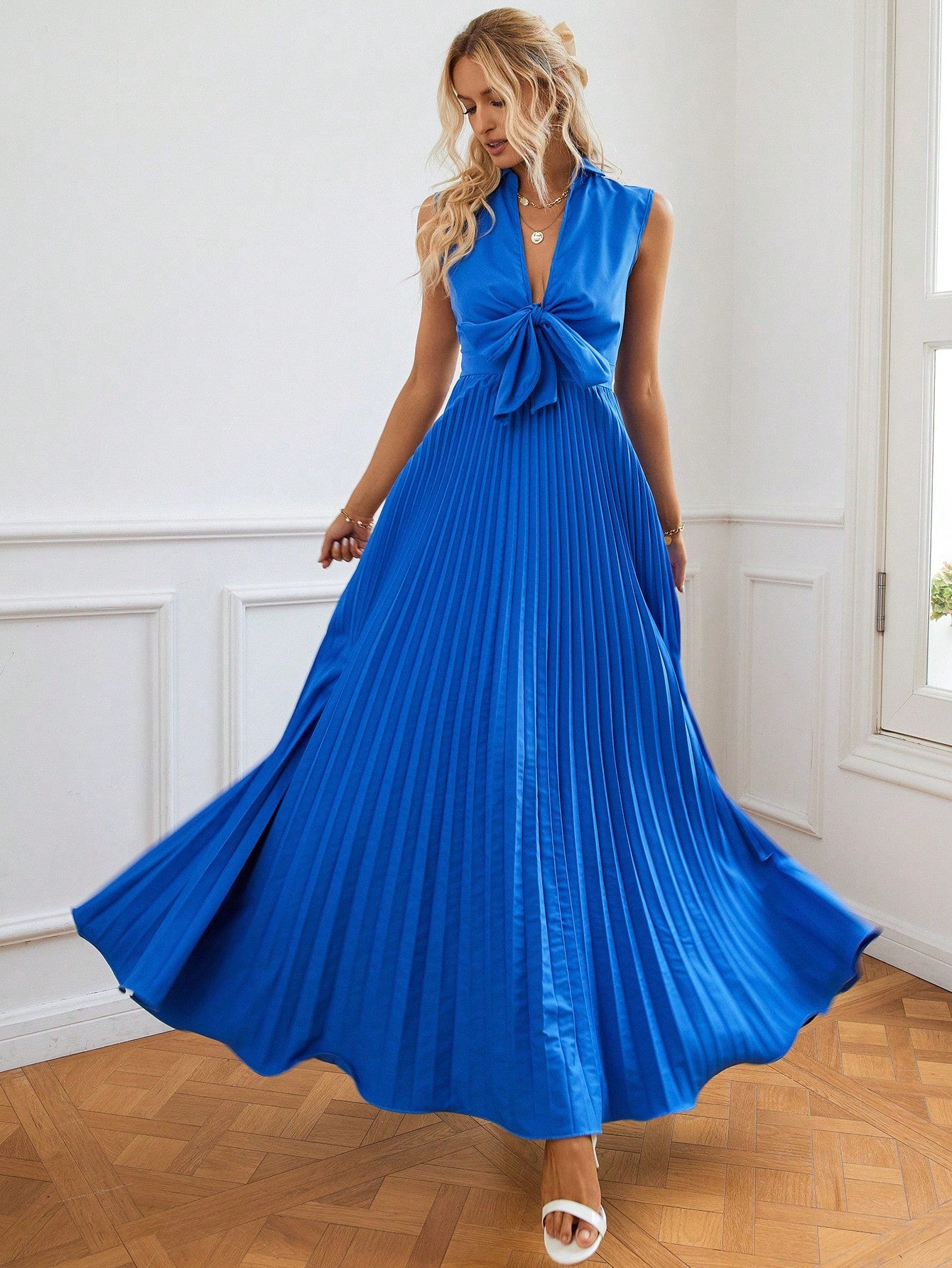 Damen-Abendkleid mit Falten