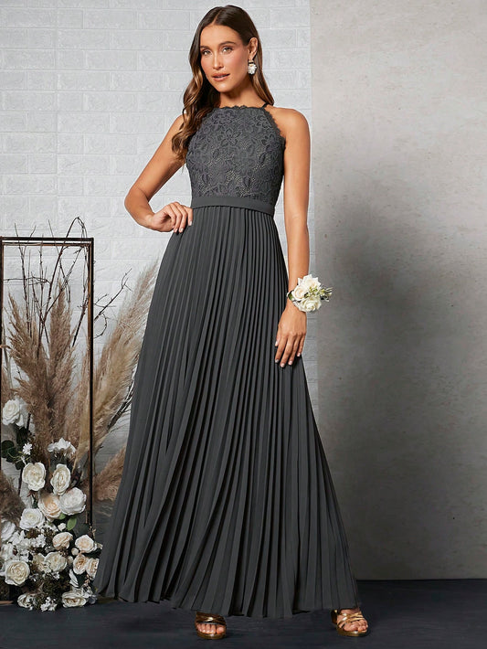 Formelles Damenkleid mit dicker Spitze