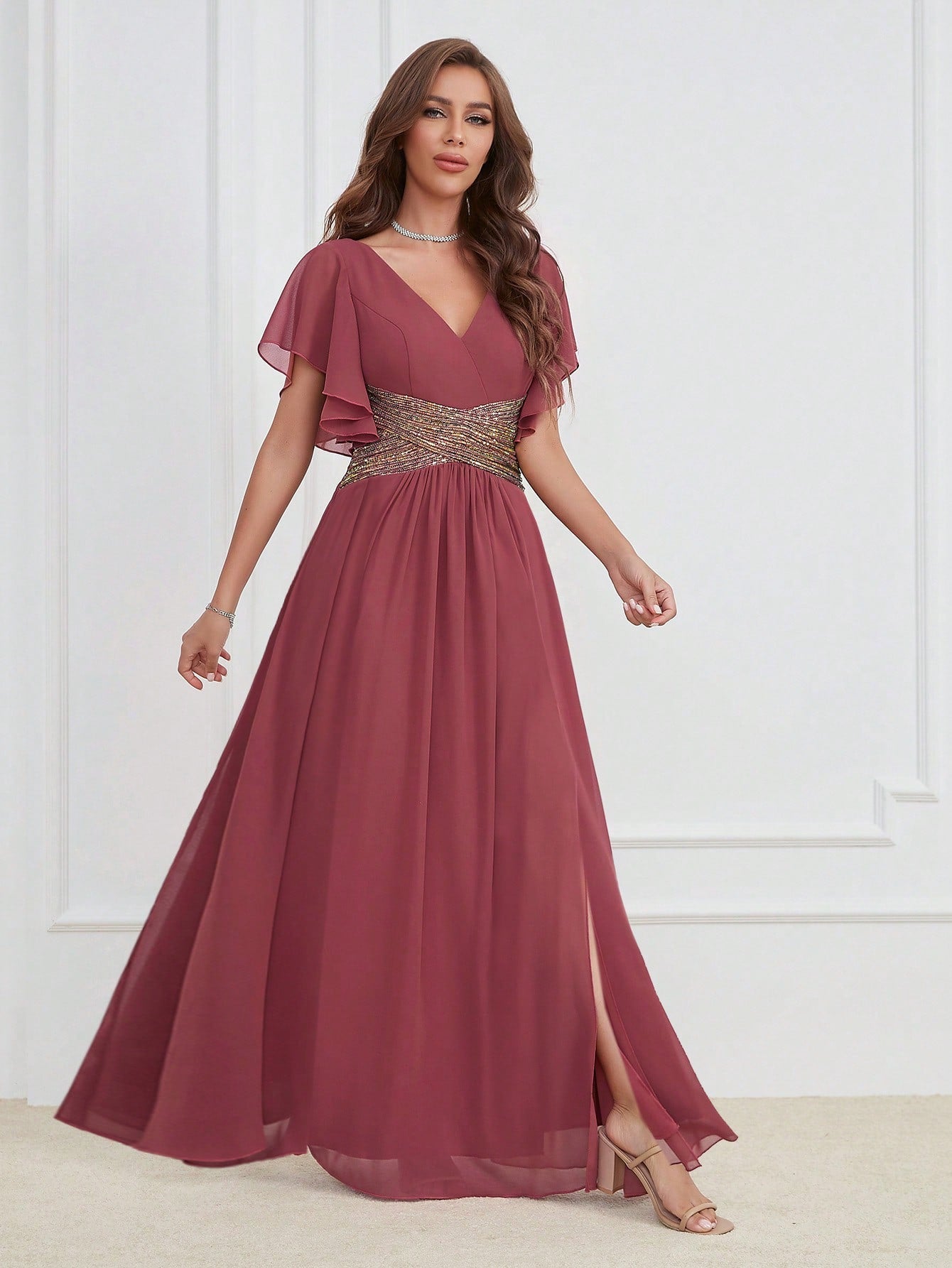 Formales Damenkleid mit Pailletten