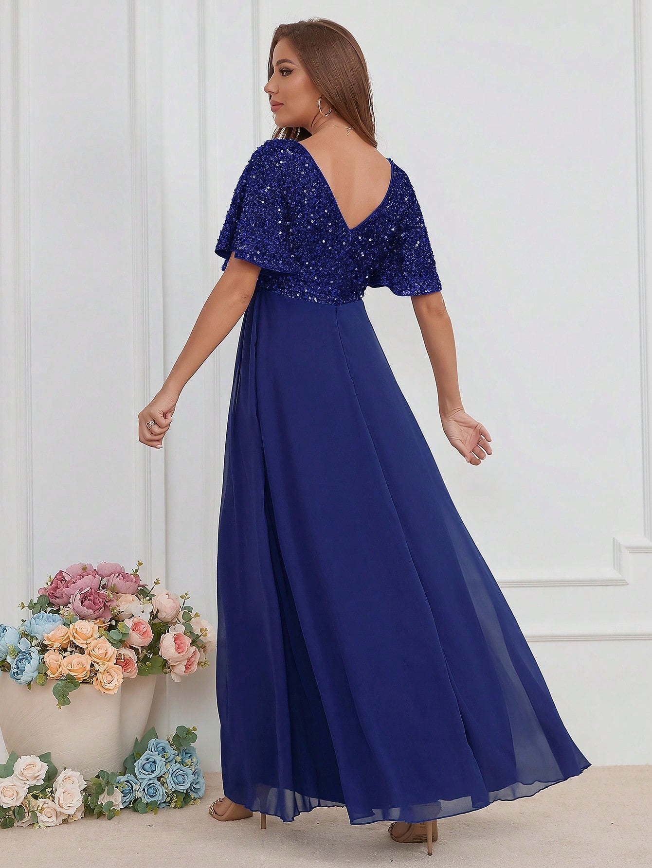 Formales Damenkleid mit Pailletten, Farben