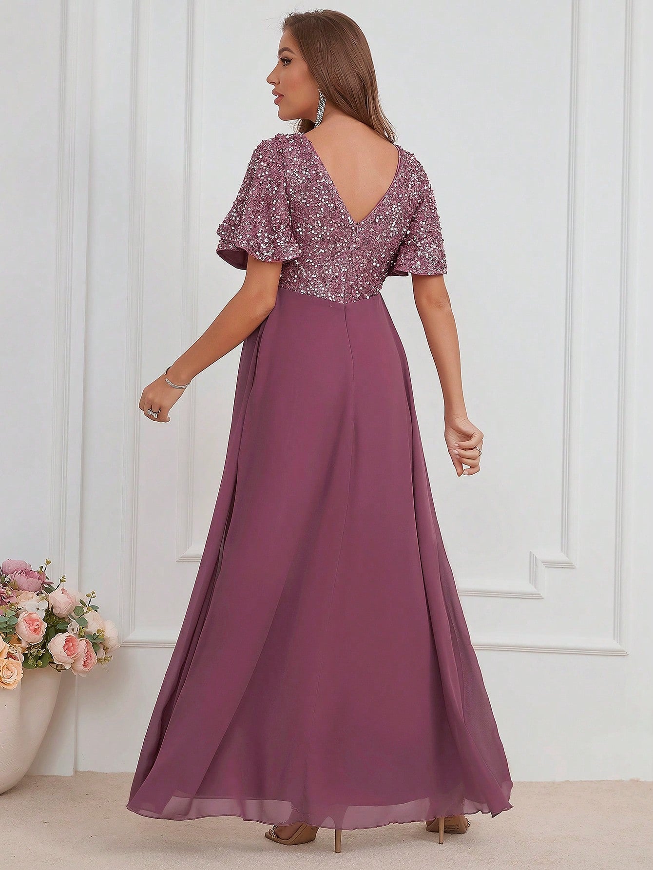 Formales Damenkleid mit Pailletten, Farben