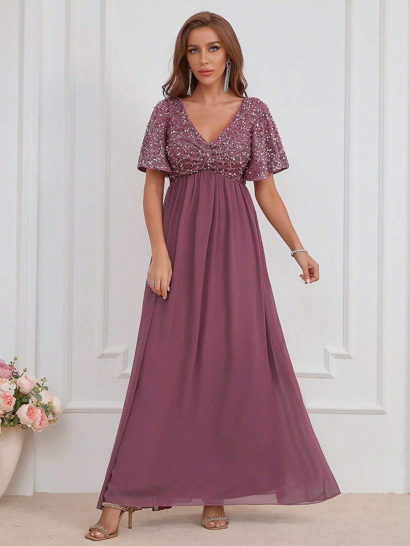 Formales Damenkleid mit Pailletten, Farben