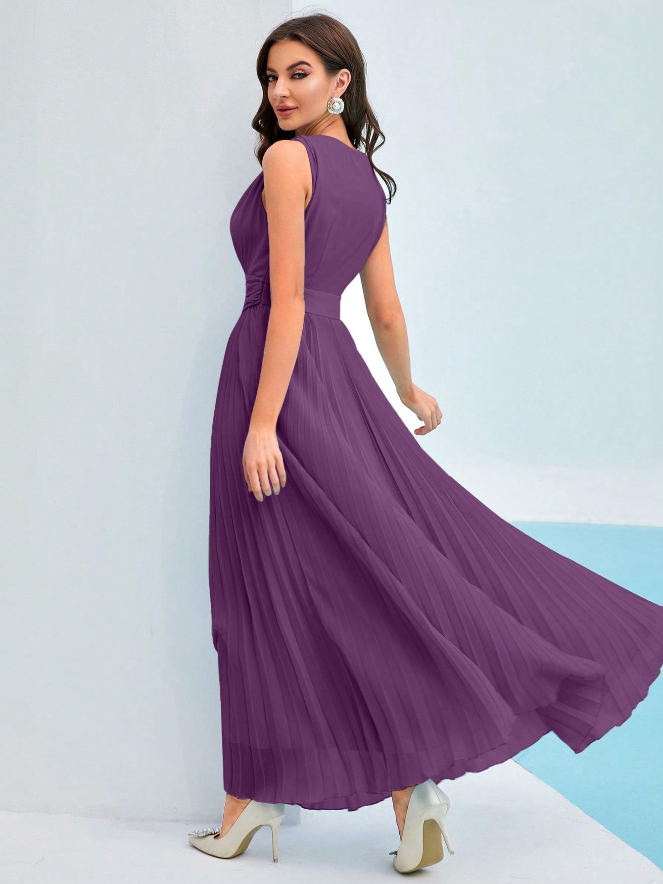 Elegantes Damen-Faltenkleid in Farben