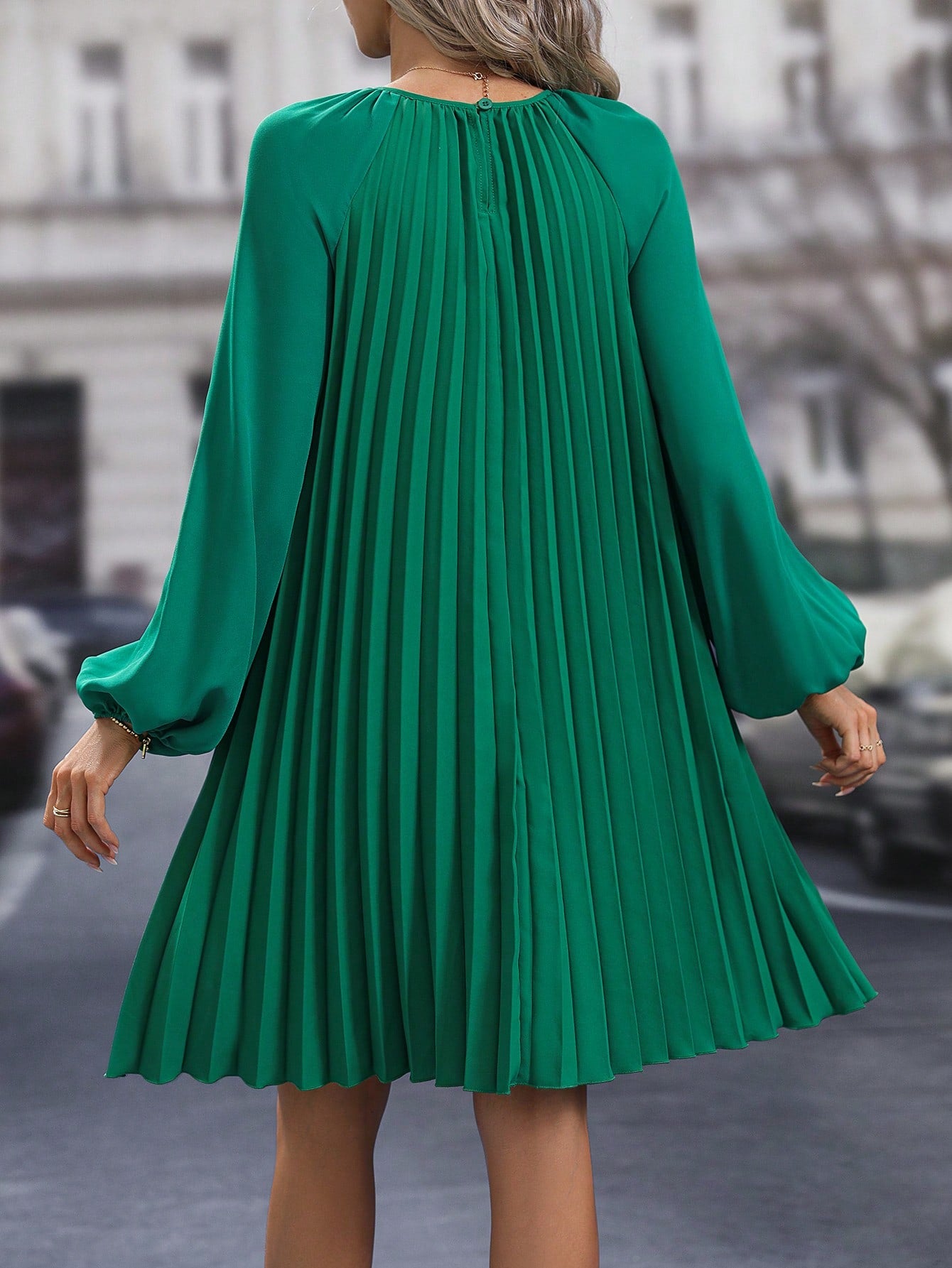 Damen-Abendkleid mit Falten, Farben