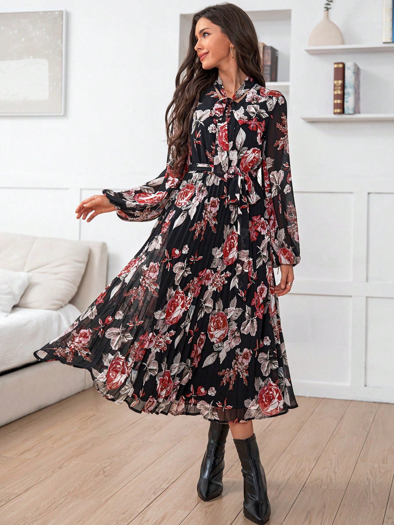 Faltenkleid für Damen mit Gürtel