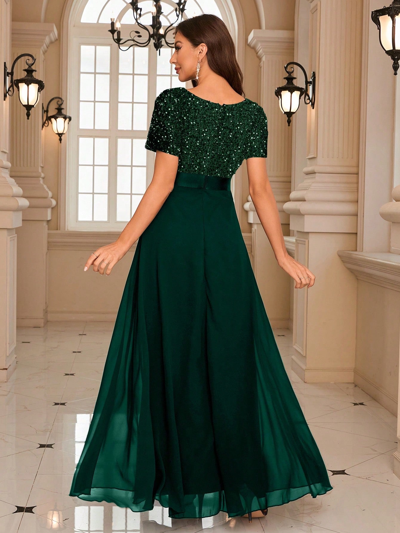 Damen-Abendkleid mit Pailletten, Farben