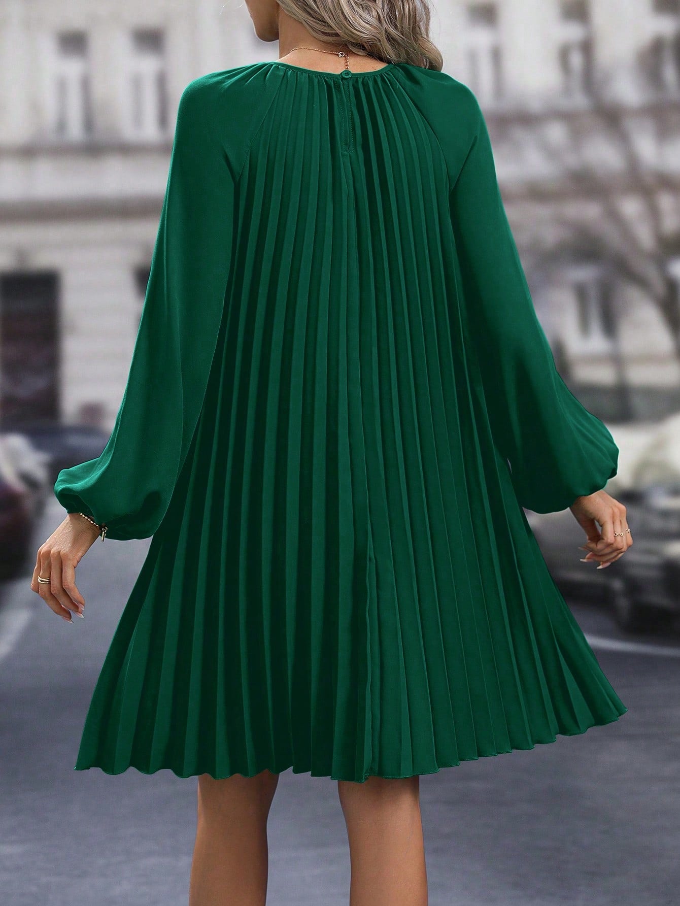 Damen-Abendkleid mit Falten, Farben