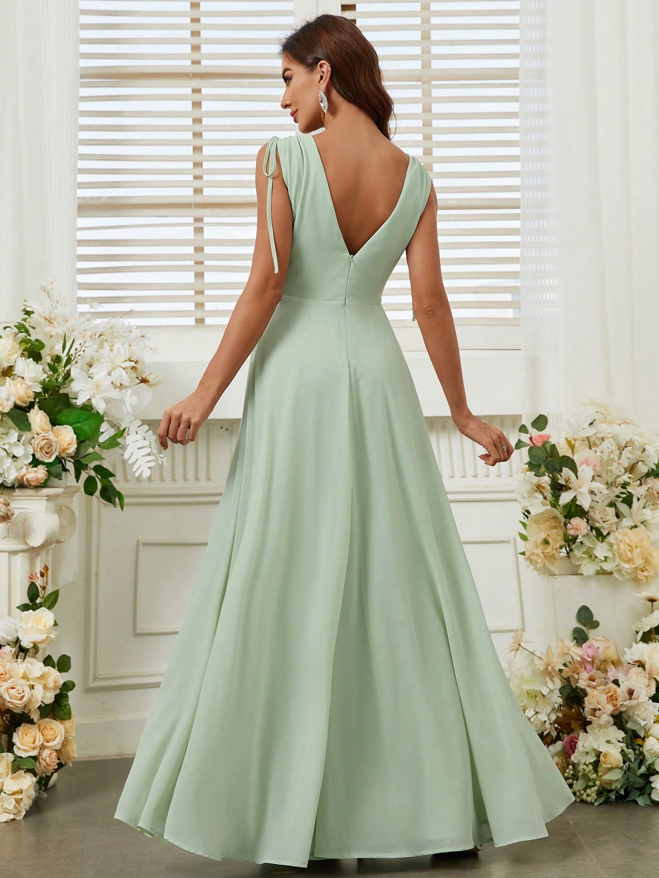 Formales Damenkleid mit Futter